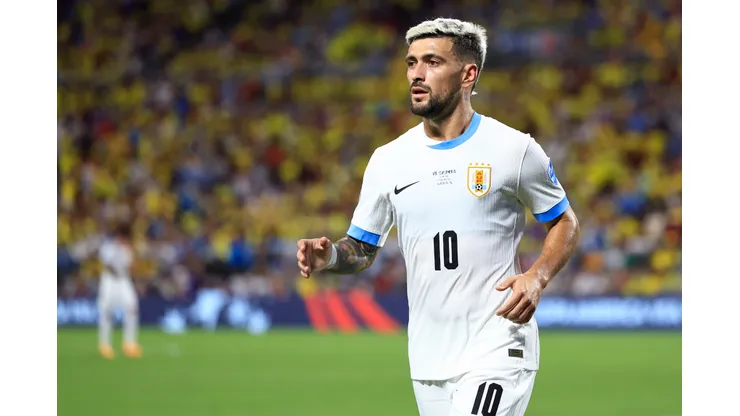 CHARLOTTE, NORTH CAROLINA - JULY 10: Giorgian De Arrascaeta of Uruguay gestures during the CONMEBOL Copa America 2024 semifinal match between Uruguay and Colombia at Bank of America Stadium on July 10, 2024 in Charlotte, North Carolina. (Photo by Buda Mendes/Getty Images)