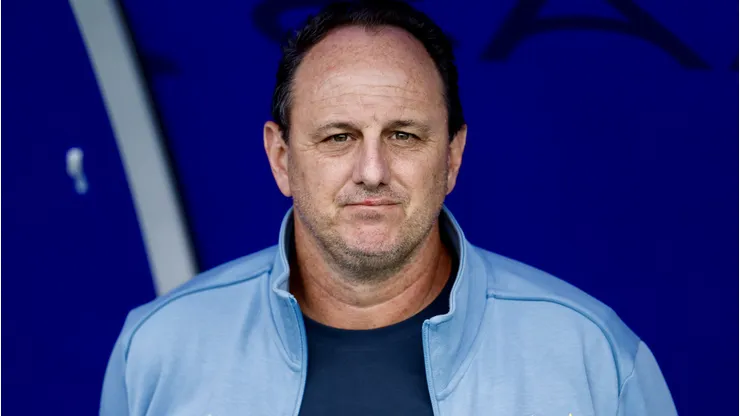 Rogério Ceni durante confronto contra o São Paulo no Brasileirão de 2026.