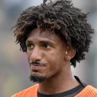 Athletico-PR mostra interesse na contratação de Talles Magno