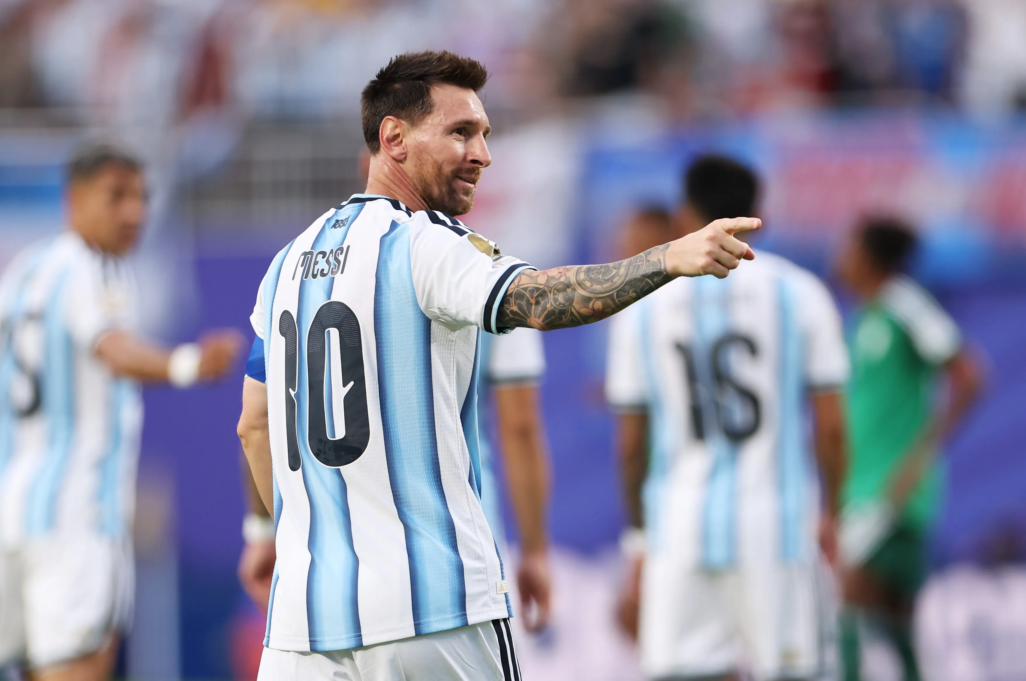 Lionel Messi comemora seu gol em Argentina x Argélia pela Copa do Mundo de 2026 – Foto: Charlotte Wilson/Getty Images.