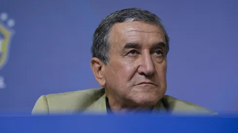 Carlos Alberto Parreira é internado no Rio