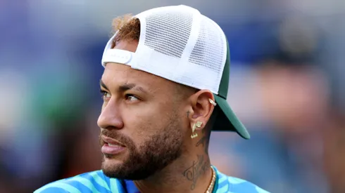 Neymar deve retornar à disposição do Brasil contra a Escócia.