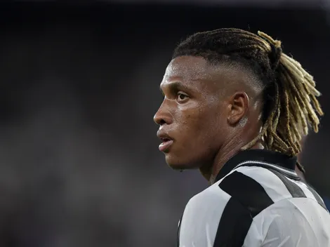 Danilo não tem acerto para deixar o Botafogo rumo ao Palmeiras