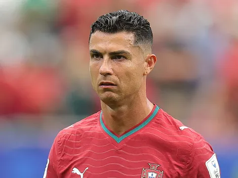 Cristiano Ronaldo viraliza ao cuspir água antes dos jogos