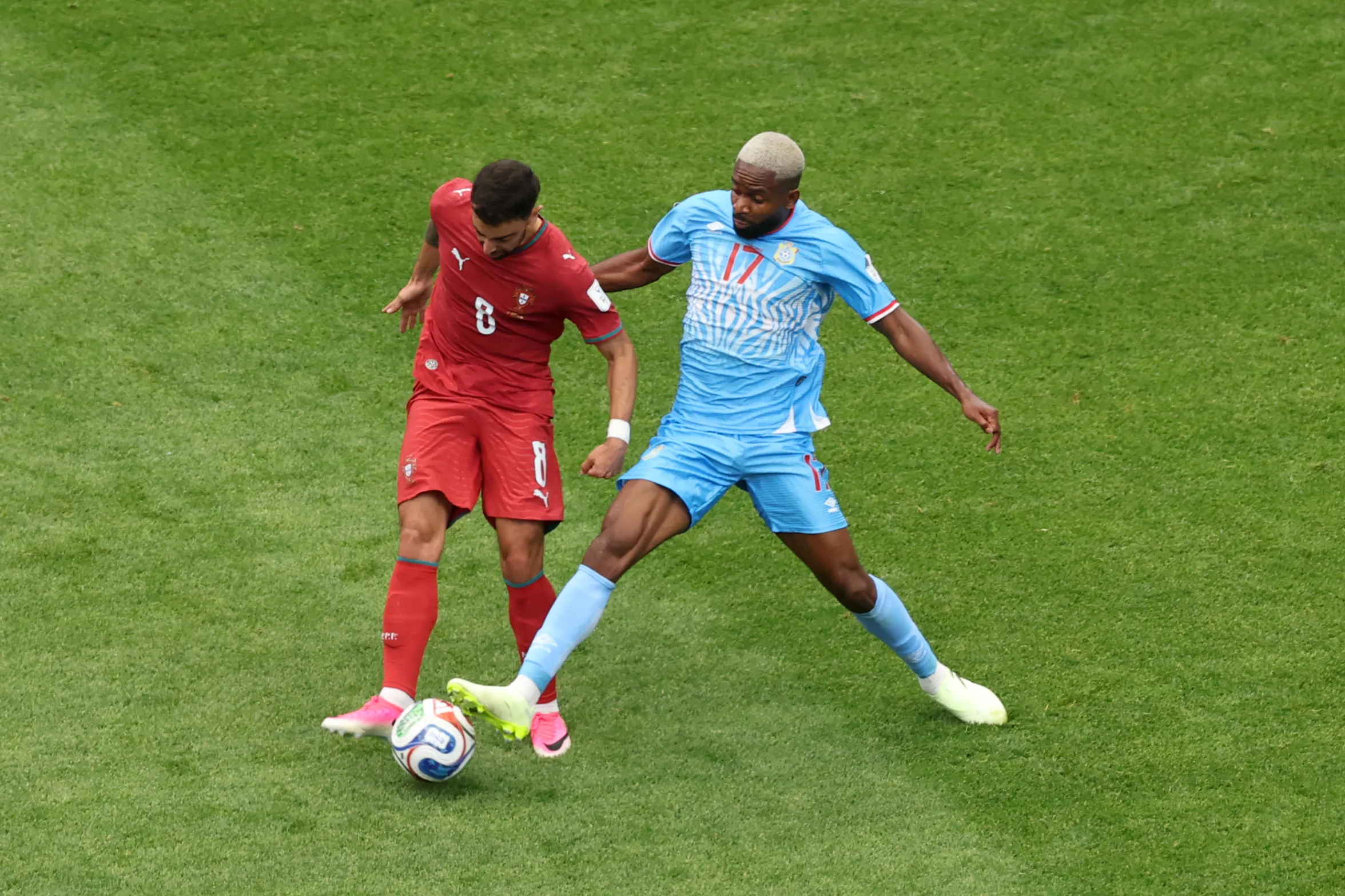 Bakambu em Portugal x Congo pela Copa do Mundo 2026. (Photo by Lars Baron/Getty Images)