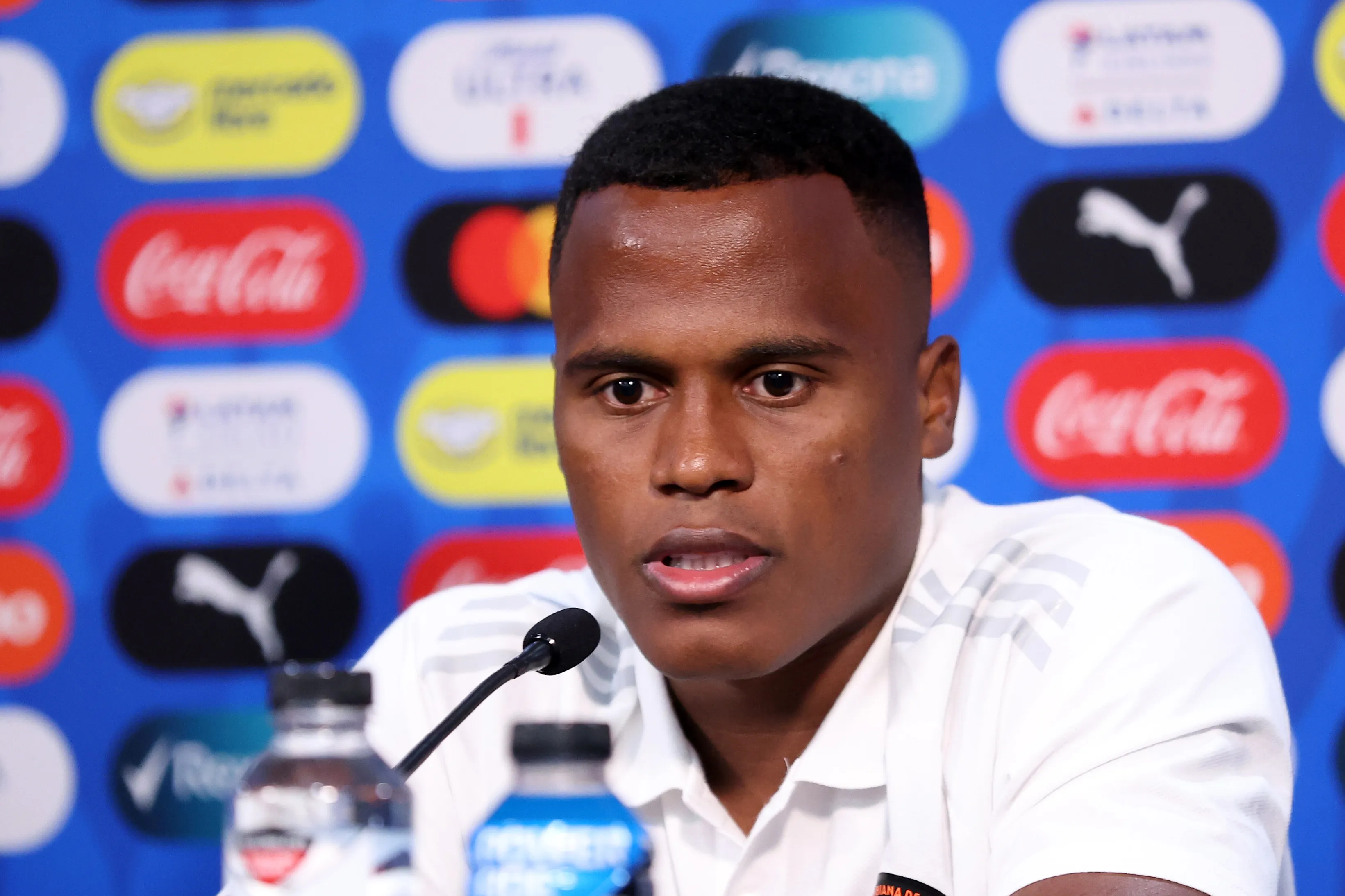 GLENDALE, ARIZONA – JULY 05: Jhon Arias of Colombia speaks to the media ahead of their quarterfinal match against Panama as part of CONMEBOL Copa America USA 2024 at State Farm Stadium on July 05, 2024 in Glendale, Arizona. (Photo by Ezra Shaw/Getty Images)