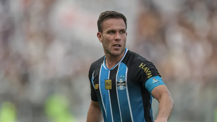 Arthur jogador do Grêmio durante partida contra o Vasco no estádio São Januário pelo campeonato Brasileiro A 2026. Foto: Thiago Ribeiro/AGIF