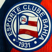 Bahia discute mudanças no escudo nos bastidores e divide opiniões