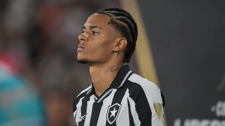 Newton jogador do Botafogo durante partida contra o Nacional Potosí no estádio Engenhão pelo campeonato Copa Libertadores 2026. Foto: Thiago Ribeiro/AGIF