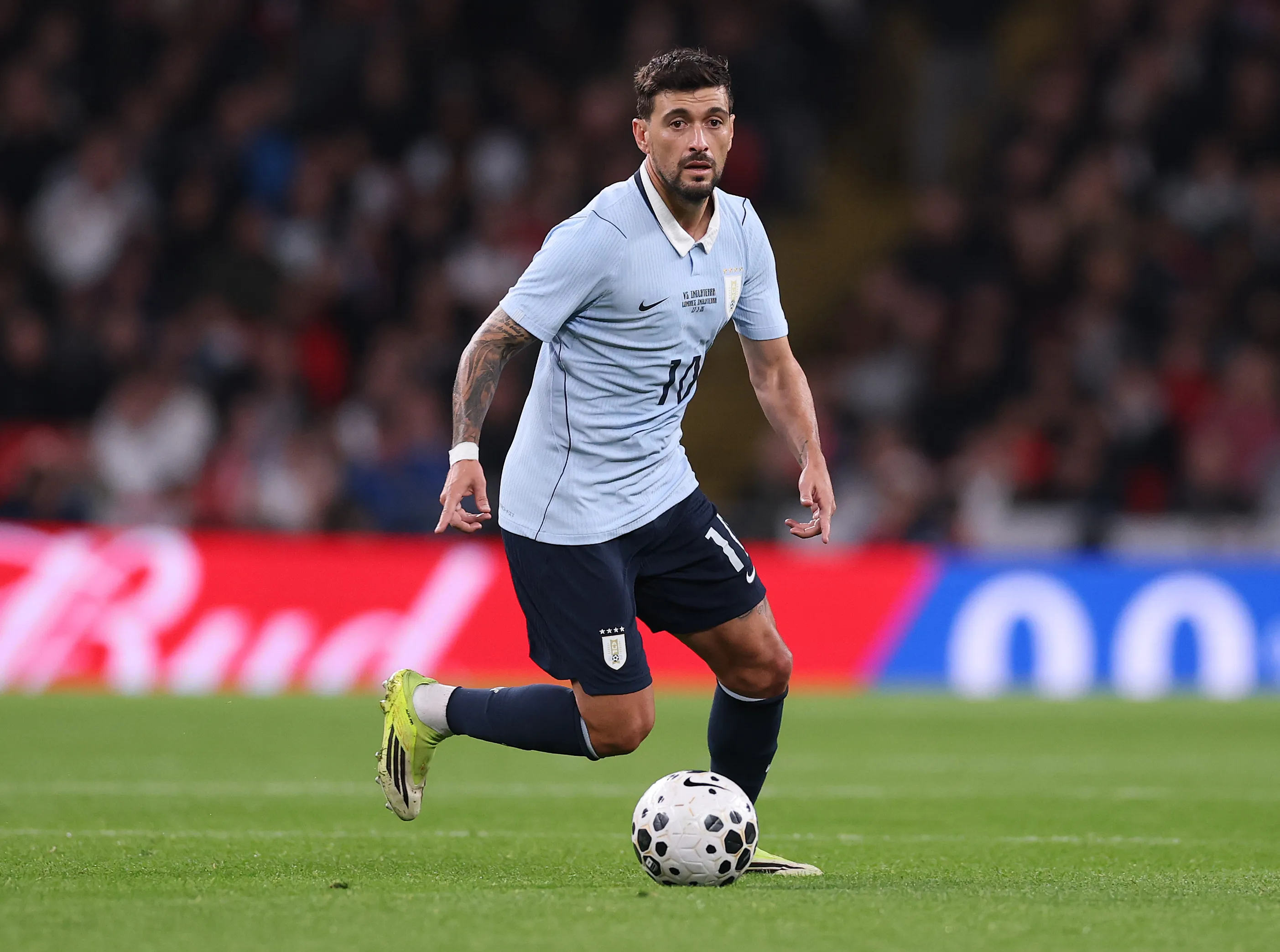 Arrascaeta atuando na Seleção do Uruguai – (Photo by Ryan Pierse/Getty Images)