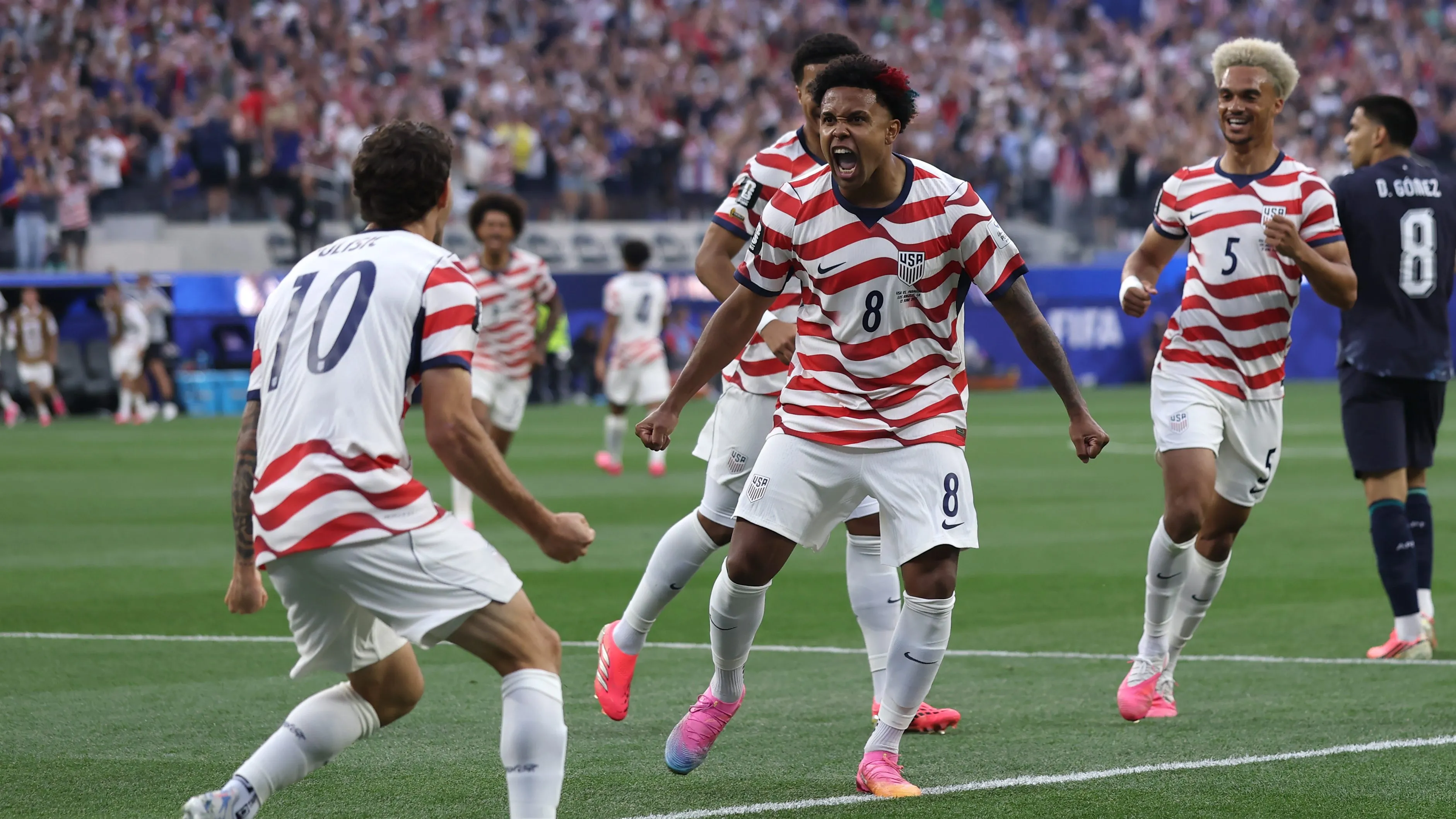 Seleção dos Estados Unidos. Dean Mouhtaropoulos/Getty Images)