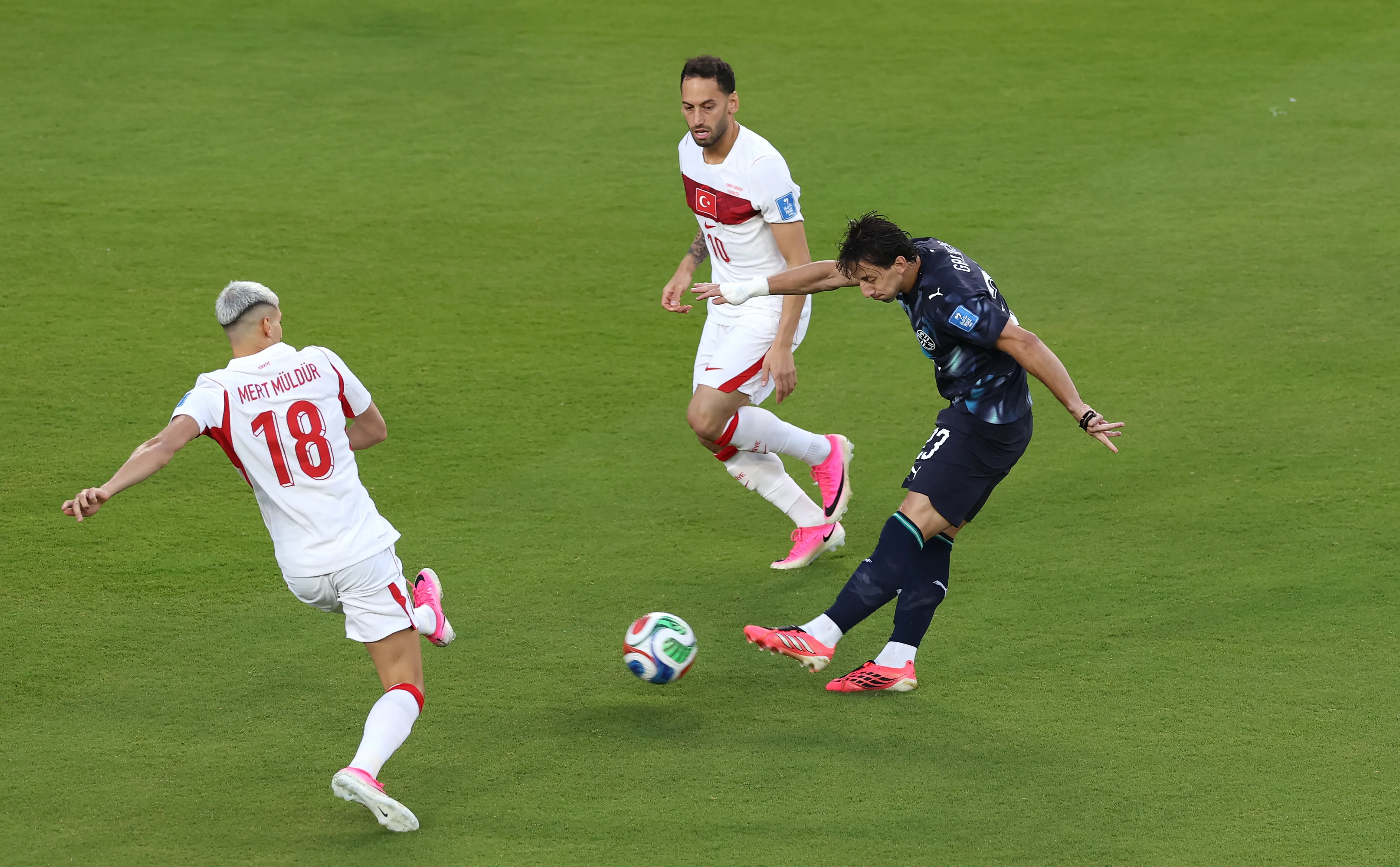 Galarza na finalização que gerou seu gol contra a Turquia na Copa do Mundo de 2026. (Photo by Stu Forster/Getty Images)
