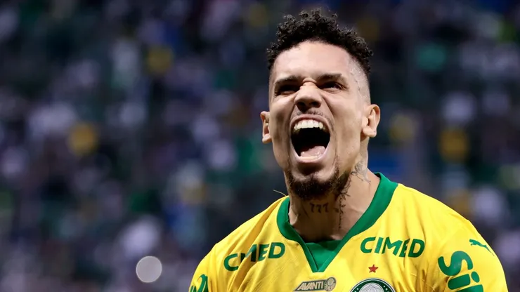 Paulinho treina presencialmente nas férias mirando titularidade no Palmeiras
