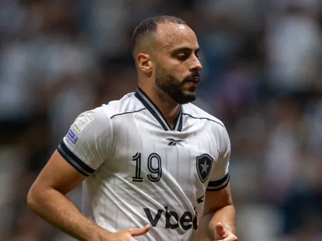 Botafogo renegociará dívida com o Benfica por Arthur Cabral