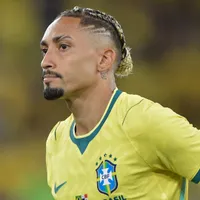 Exames confirmam lesão muscular de Raphinha, mas CBF descarta corte