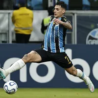 Pavón se aproxima de retorno no Grêmio