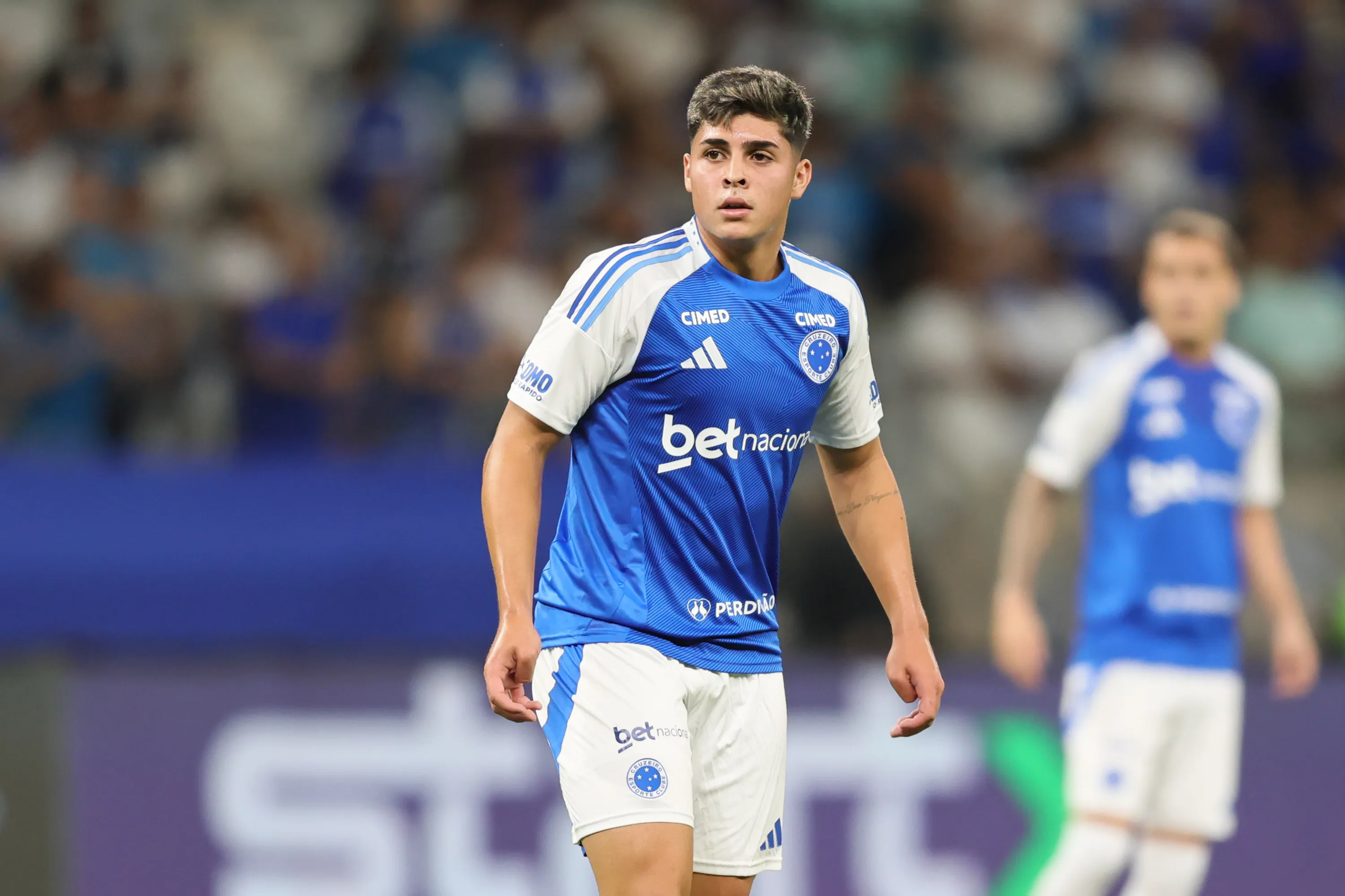 Cauan Baptistella jogador do Cruzeiro durante partida contra o Pouso Alegre no estadio Mineirao pelo campeonato Mineiro 2026. Foto: Gilson Lobo/AGIF