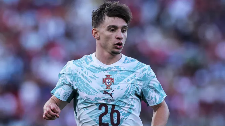 Francisco Conceição durante amistoso contra o Chile.