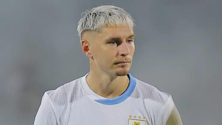 TORREON, MEXICO - NOVEMBER 15: Guillermo Varela Olivera of Uruguay looks on before an international friendly between Mexico and Uruguay at Corona Stadium on November 15, 2025 in Torreon, Mexico. (Photo by Manuel Guadarrama/Getty Images)