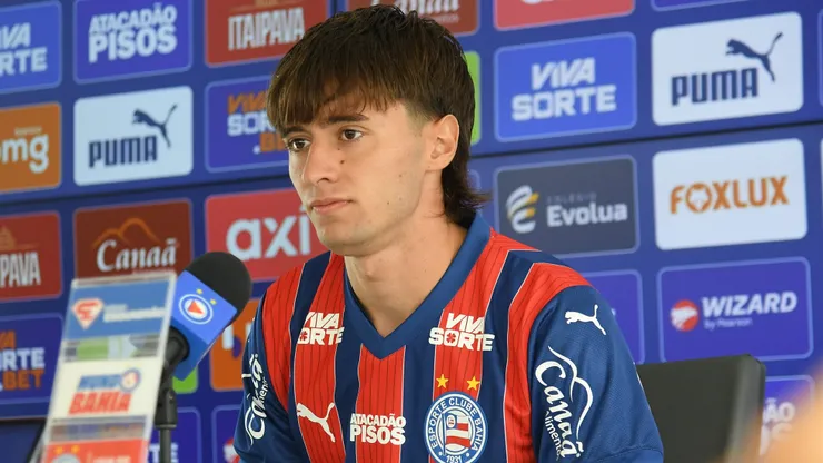 BA - DIAS DAVILA- 08/01/2026 - BAHIA, COLETIVA APRESENTACAO ROMAN GOMEZ - Roman Gomez jogador do Bahia durante em coletiva de imprensa realizada no CT do Bahia na cidade de Dias Davila, Bahia. Foto: Jhony Pinho/AGIF