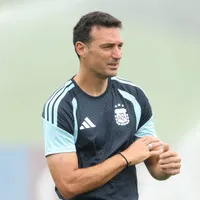 Scaloni também reclama das paradas para hidratação
