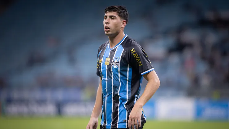 Juan Nardoni jogador do Gremio durante partida contra o Deportivo Riestra no estadio Arena do Gremio pelo campeonato Copa Sul-Americana 2026. Foto: Maxi Franzoi/AGIF