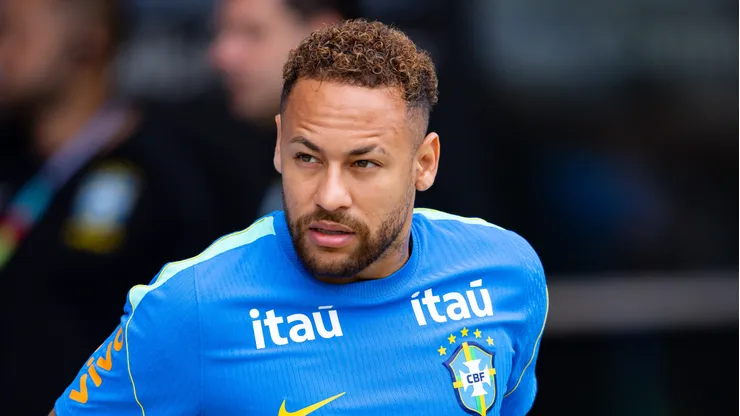 Neymar pode atuar na seleção como falso 9.