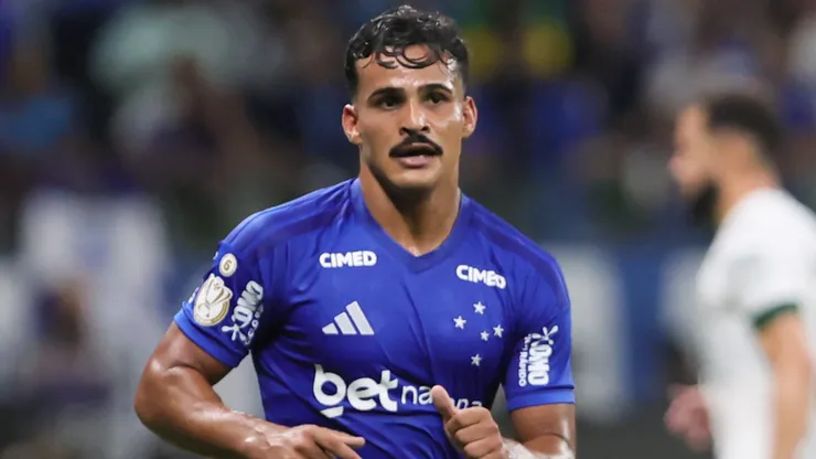 Kaiki Bruno durante confronto contra o Goiás na Copa do Brasil de 2026.