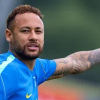 Neymar é ovacionado ao desembarcar em Miami