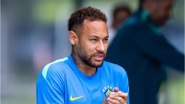 Neymar pode estrear na Copa em Brasil x Escócia.