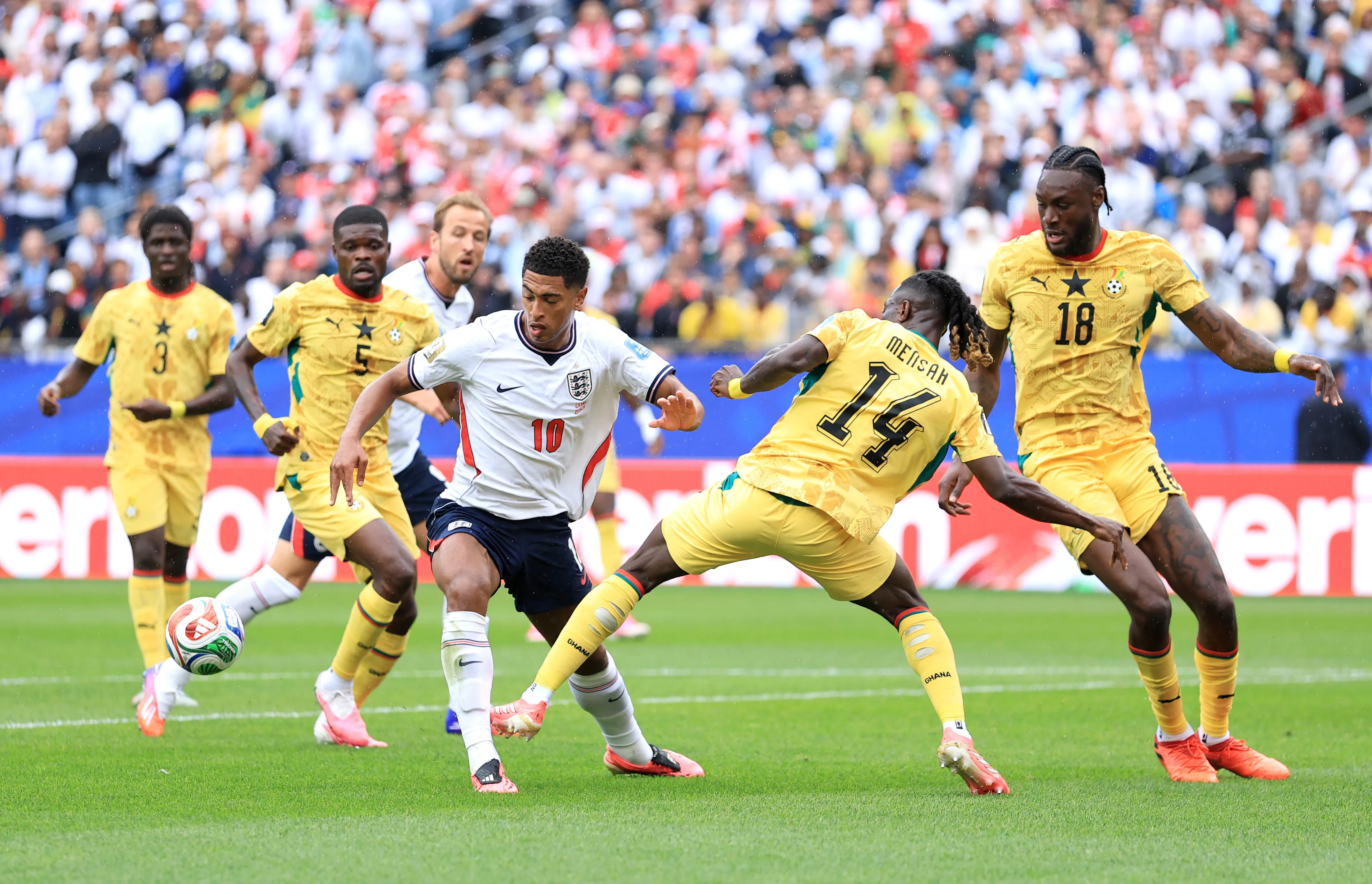 Bellingham atuando em Inglaterra x Gana – (Photo by Buda Mendes/Getty Images)
