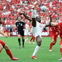Suíça x Canadá é marcado por festival de gols perdidos
