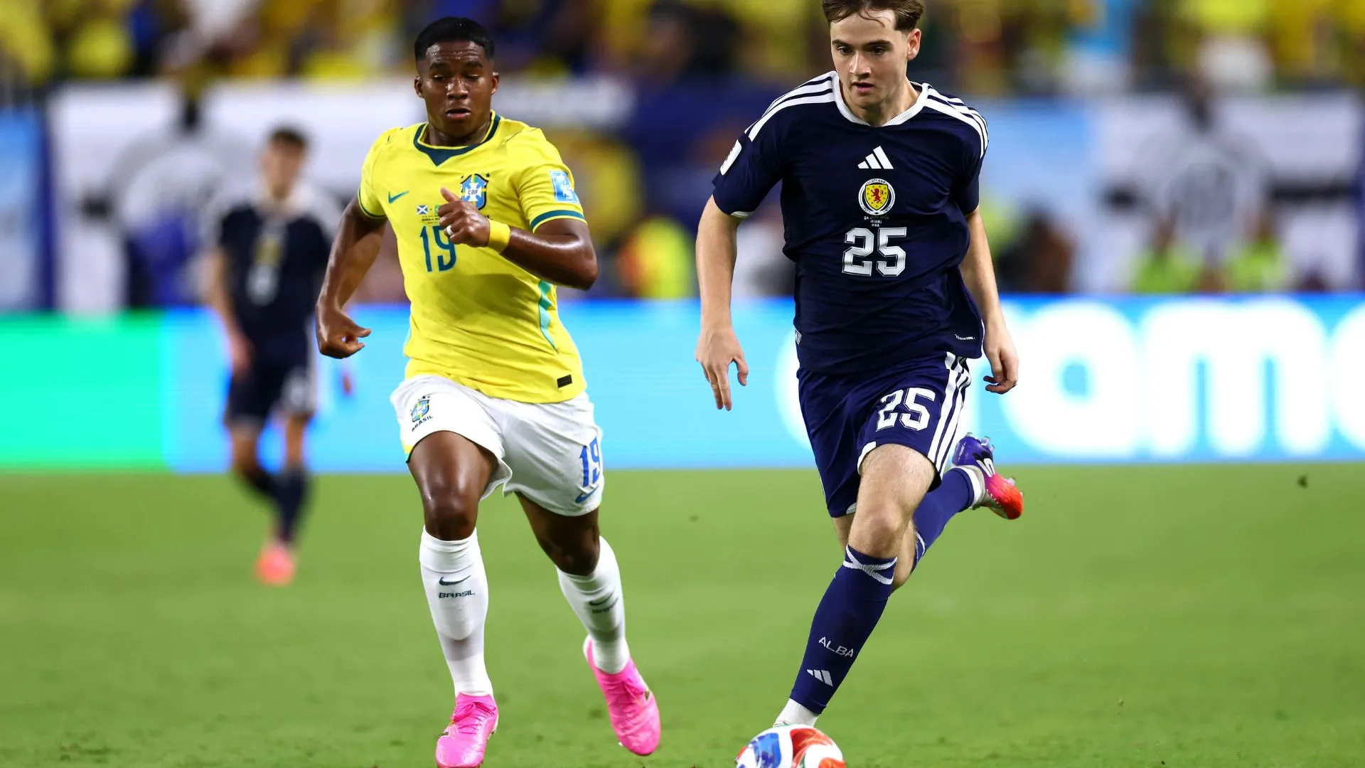 Endrick em Brasil x Escócia pela Copa do Mundo 2026