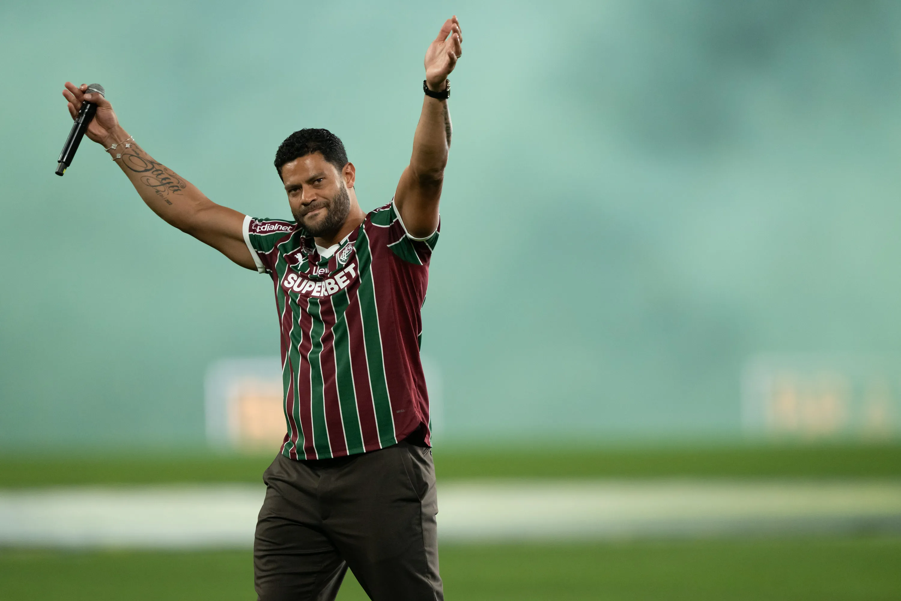 Hulk jogador do Fluminense antes da partida contra o Sao Paulo no estadio Maracana pelo campeonato Brasileiro A 2026. Foto: Jorge Rodrigues/AGIF
