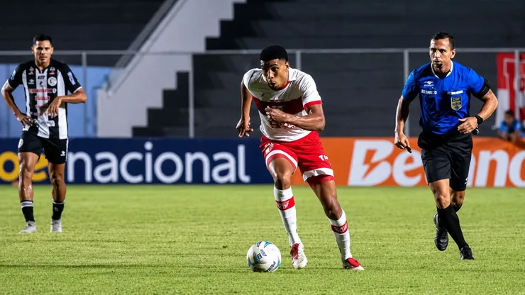 Wallace, novo zagueiro do Grêmio (1). Foto: CRB/Ascom