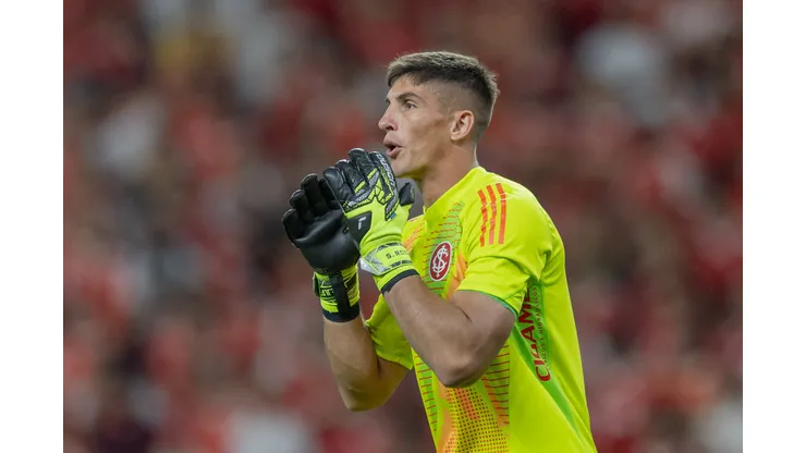 RS - PORTO ALEGRE - 11/04/2026 - BRASILEIRO A 2026, INTERNACIONAL X GREMIO - Rochet jogador do Internacional durante partida contra o Gremio no estadio Beira-Rio pelo campeonato Brasileiro A 2026. Foto: Liamara Polli/AGIF