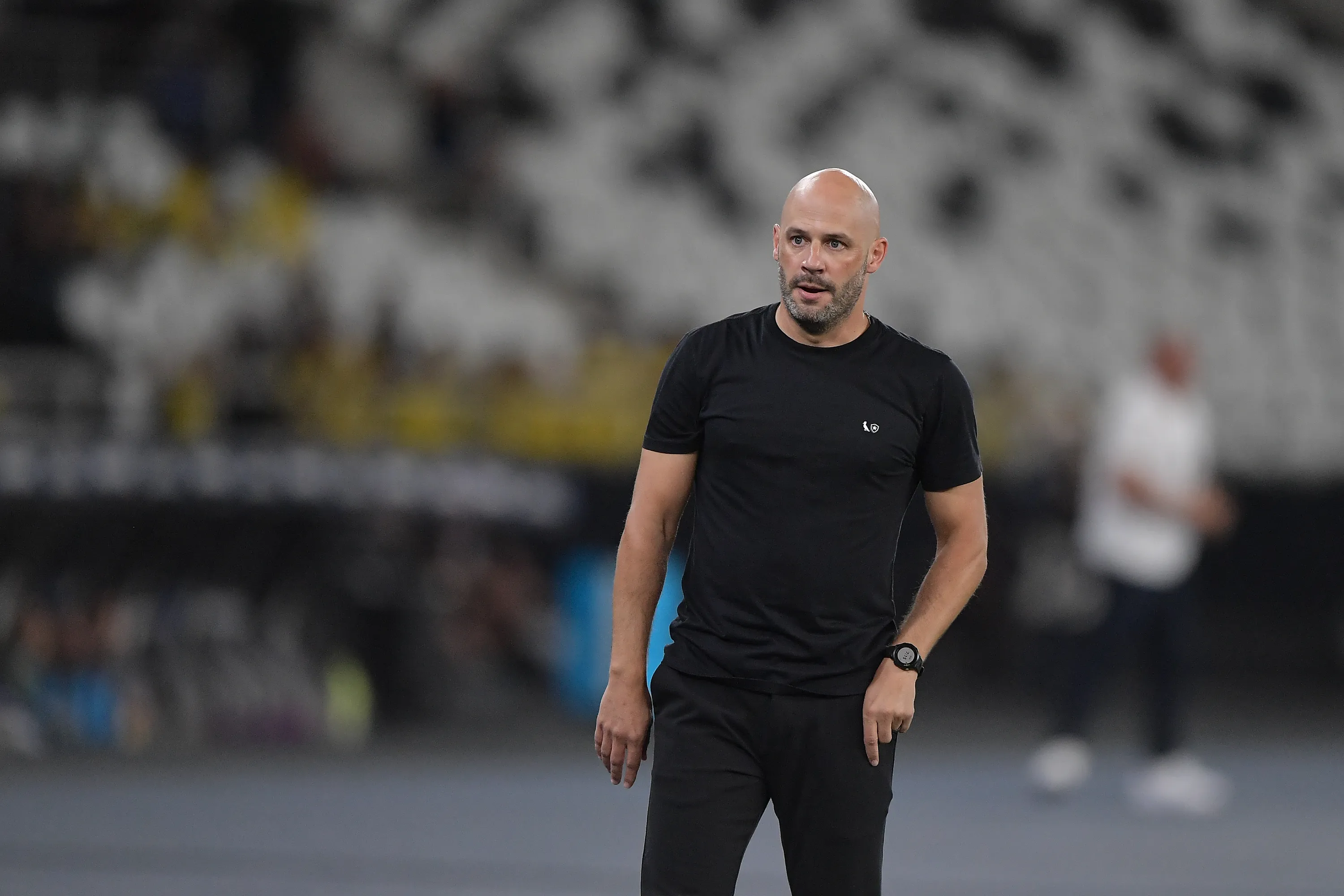 Franclim Carvalho tecnico do Botafogo durante partida contra o Racing no estadio Engenhao pelo campeonato Copa Sul-Americana 2026. Foto: Thiago Ribeiro/AGIF