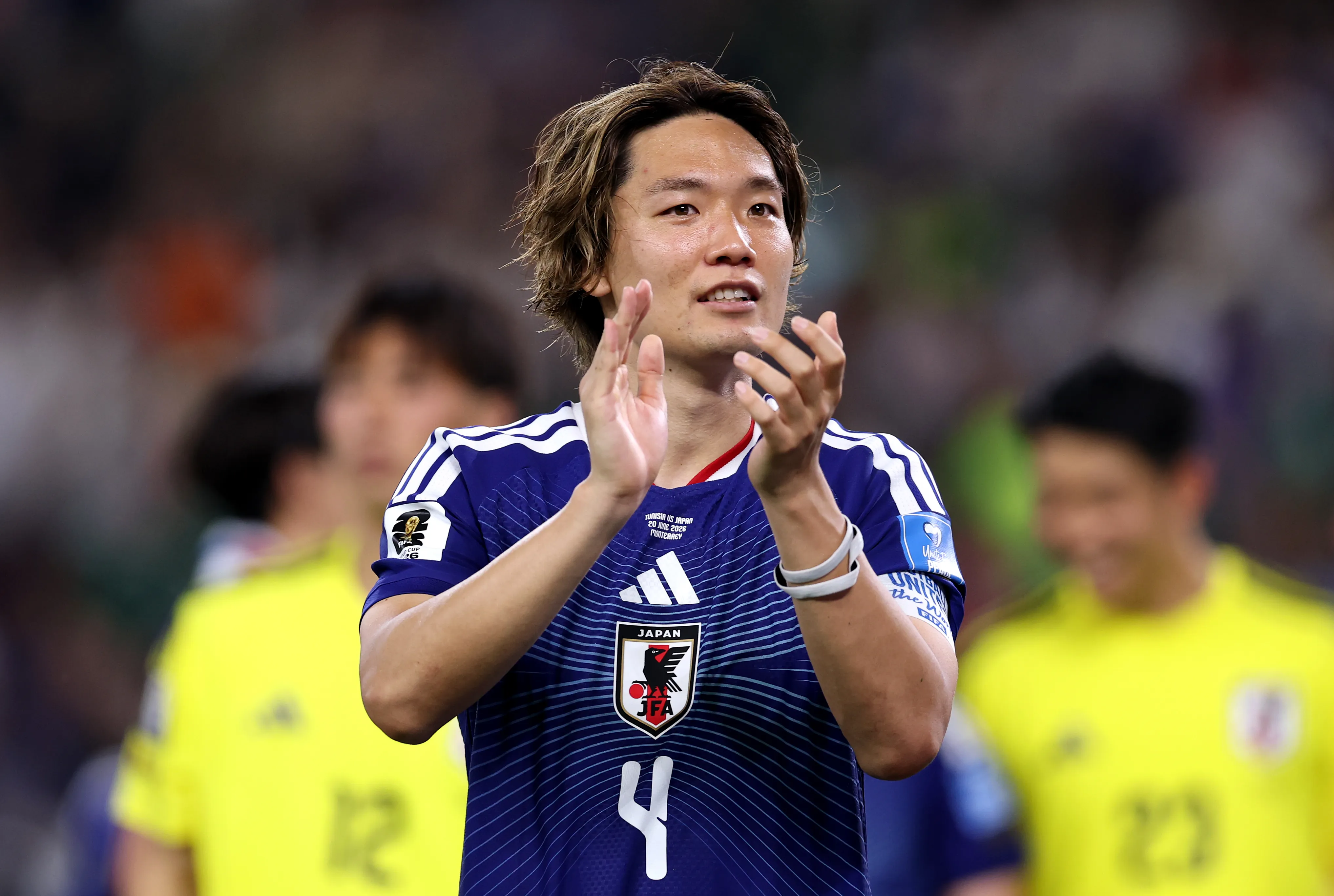 Itakura em jogo do Japão contra a Tunísia pela Copa do Mundo. Foto: Luke Hales/Getty Images