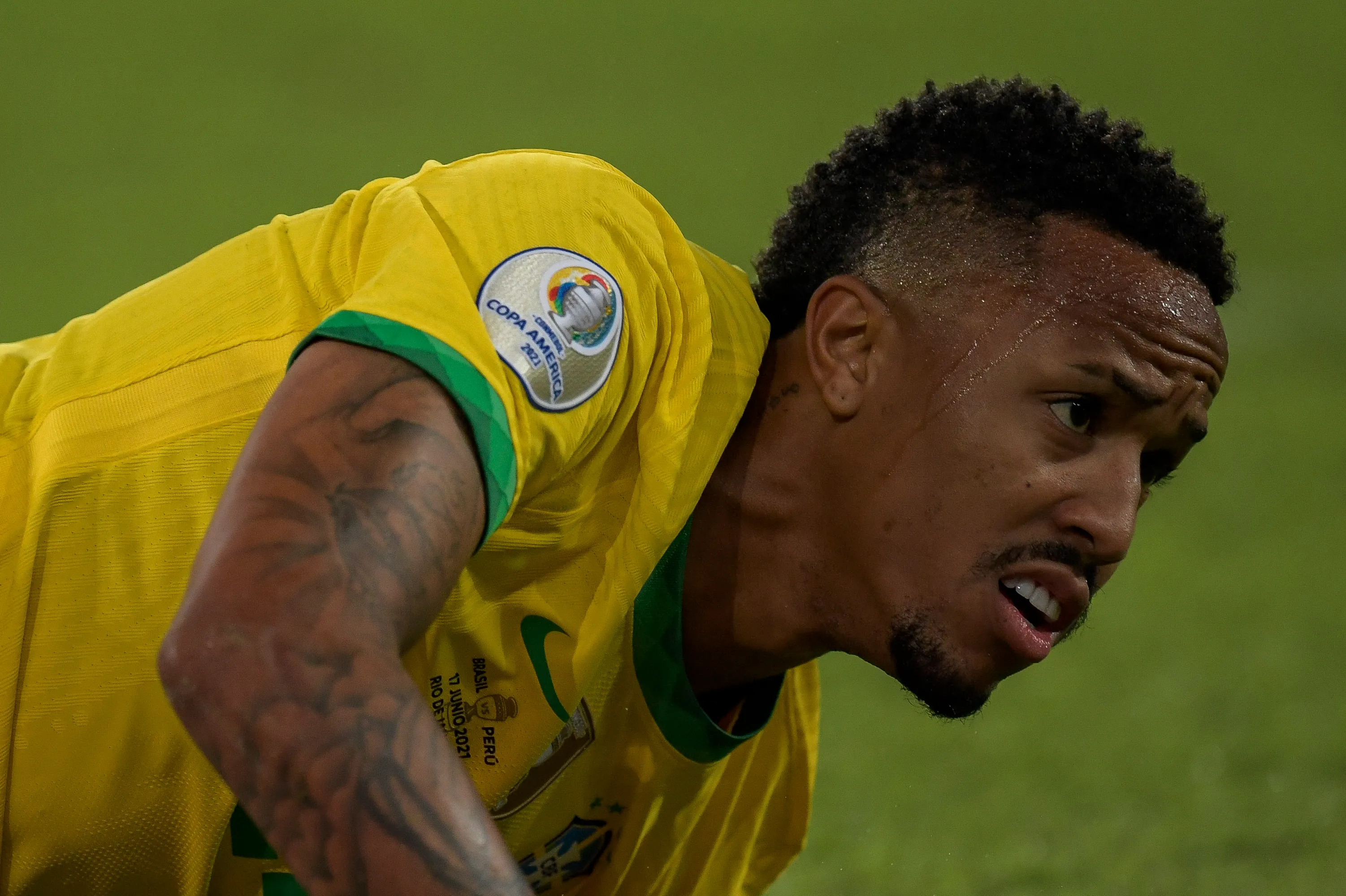 RJ – Rio de Janeiro – 17/06/2021 – COPA AMERICA 2021, BRASIL X PERU – Militao jogador do Brasil durante partida contra o Peru no estadio Engenhao pelo campeonato Copa America 2021. Foto: Jorge Rodrigues/AGIF
