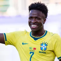 Vini Jr. recebe homenagem da CBF