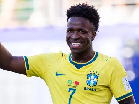 Vini Jr. recebe homenagem da CBF