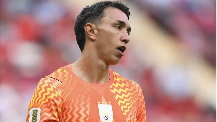 Muslera durante confronto contra a Espanha na Copa do Mundo de 2026.