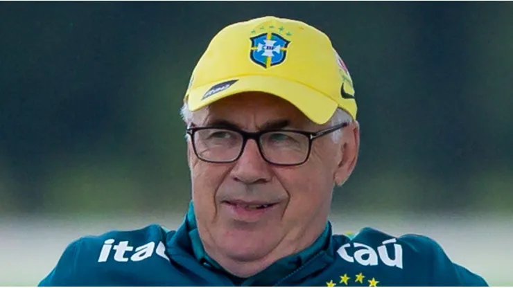 Ancelotti teve todo o elenco à disposição em treino da Seleção Brasileira neste sábado