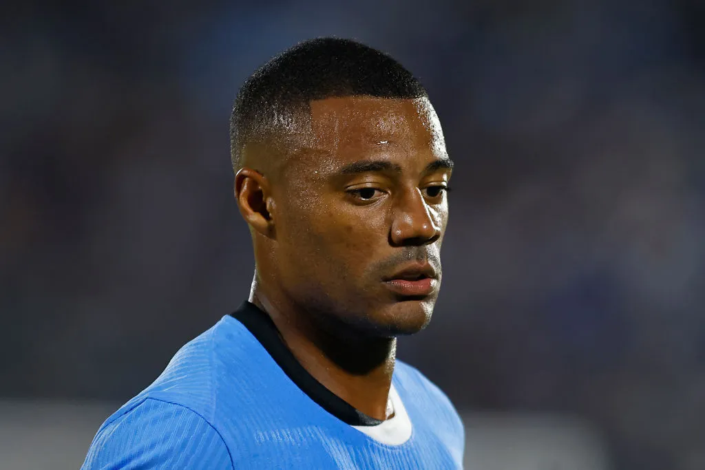 MONTEVIDEO, URUGUAY – MARCH 21: Nicolás de la Cruz of Uruguay looks on during the South of American FIFA World Cup 2026 Qualifier match between Uruguay and Argentina at Centenario Stadium on March 21, 2025 in Montevideo, Uruguay. (Photo by Ernesto Ryan/Getty Images)
