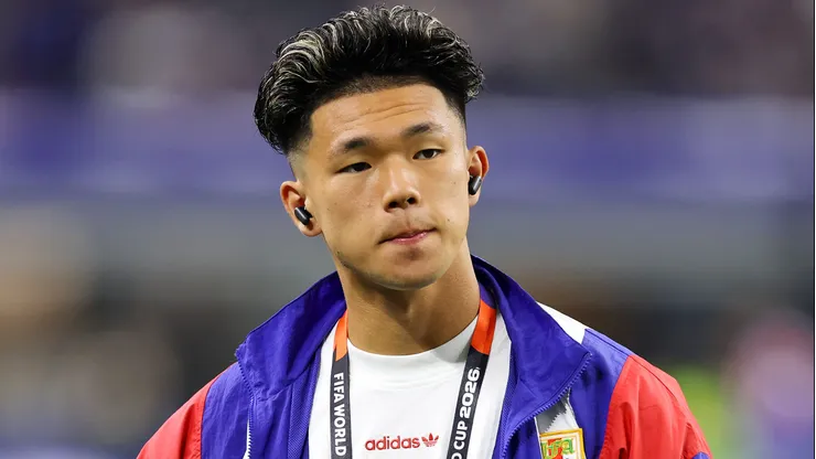 Kento Shiogai durante confronto contra a Suécia na Copa do Mundo de 2026.