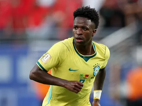 Manchester United e PSG demonstram interesse em Vinícius Júnior