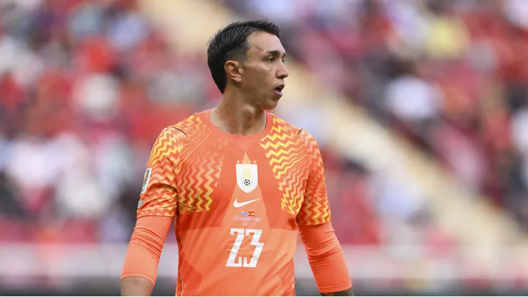Muslera atingiu marca negativa em Copa do Mundo.