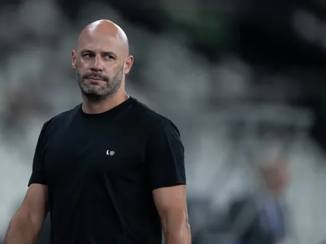 Carvalho tem multa rescisória de R$2 milhões para sair do Botafogo