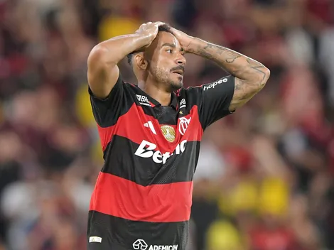 Danilo tem futuro indefinido no Flamengo