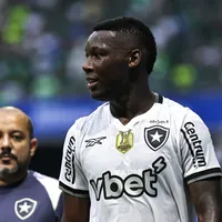 Patrick de Paula retorna ao Botafogo, mas está fora dos planos de Franclim Carvalho